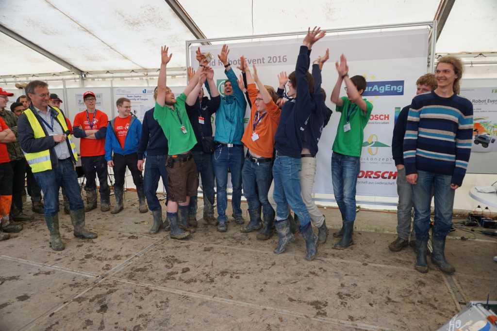 Kamaros am Jubeln auf der Preisverleihung