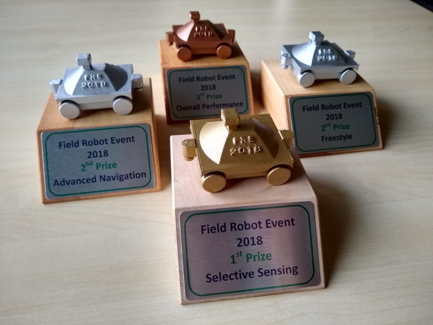 vier Trophähen die wir auf dem FRE gewonnen haben