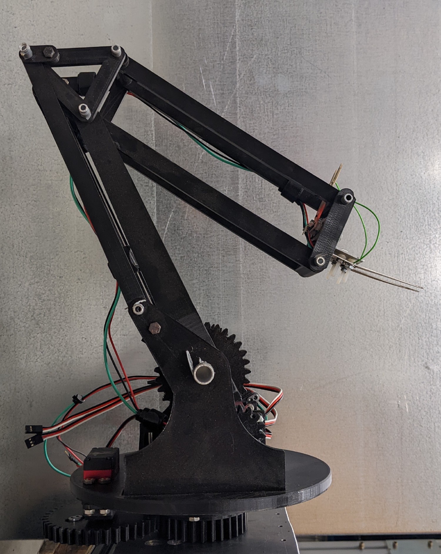 Roboterarm von der Seite